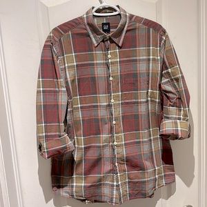 GAP. Plaid button shirt. Medium